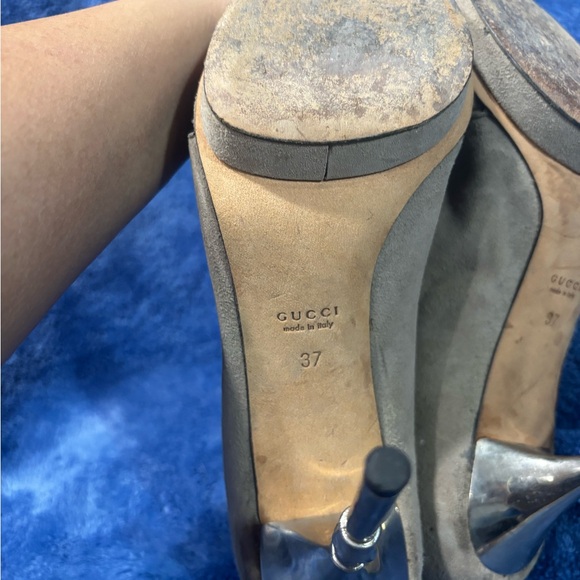 Gucci Grey Suede Bamboo Heel Open Toe Pumps - Picture 7 of 11